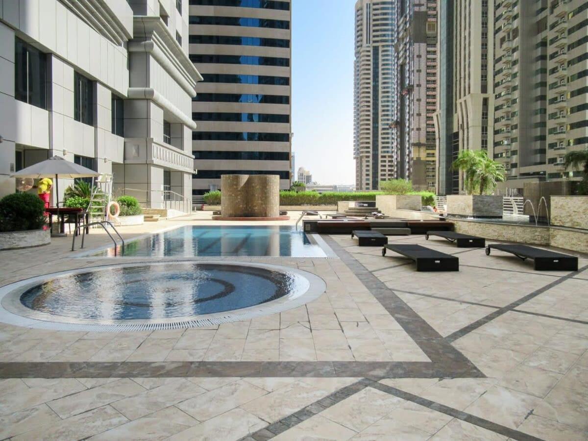 Frank Porter - Princess Tower Dubai Exterior foto